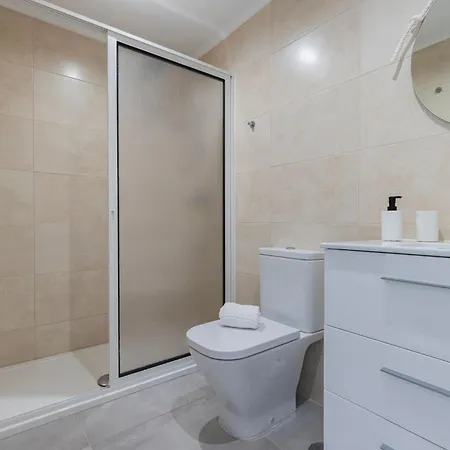 Urban Elegance Apartment